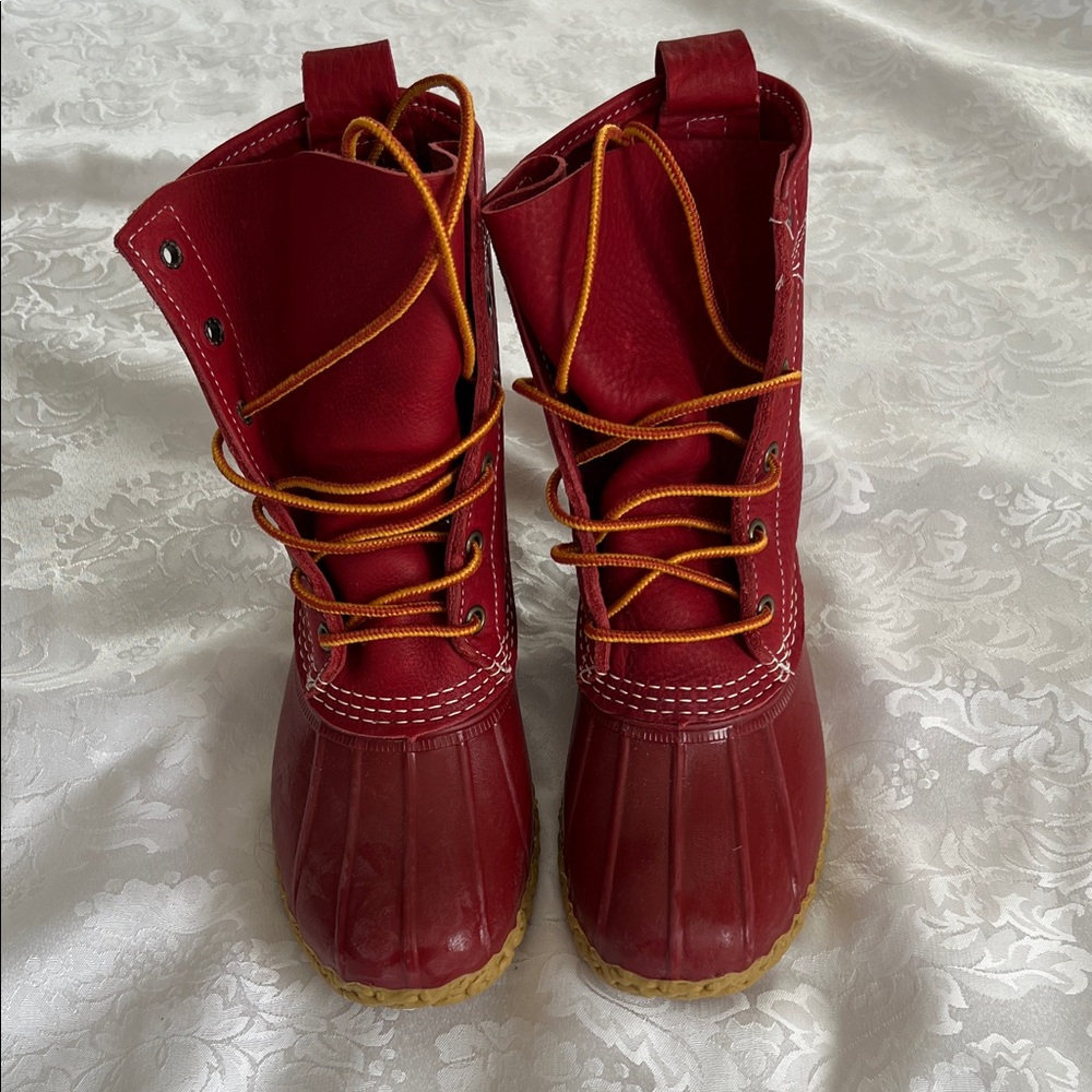 L.L. Bean Red Women's Winter Boots - size 6.